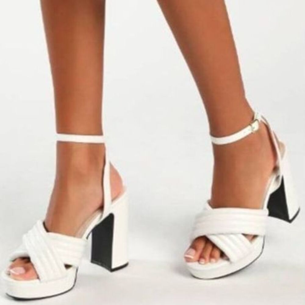 Qupid White Ankle Strap Platform Sandals Party White Size 6 $78